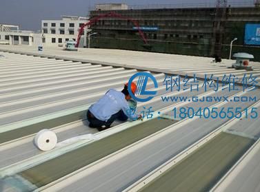 雨季如何做好彩鋼瓦防水小細(xì)節(jié)(圖1) 雨季如何做好彩鋼瓦防水小細(xì)節(jié)(圖1)